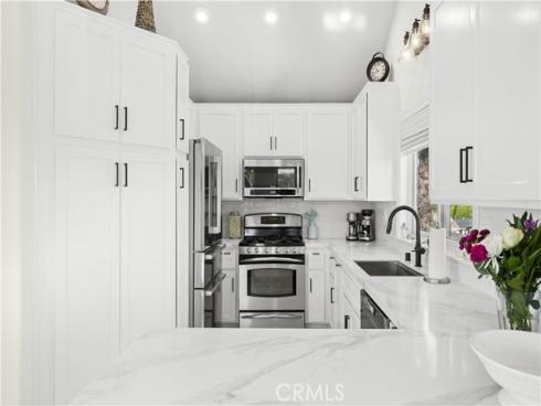 423  Poppy  , Corona del Mar, CA