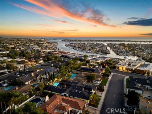 712  K Thanga  , Corona del Mar, CA