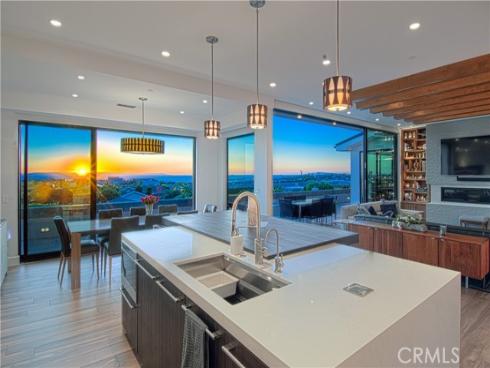 1301  Outrigger   Drive, Corona del Mar, CA