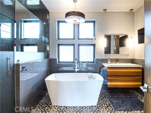 1301  Outrigger   Drive, Corona del Mar, CA