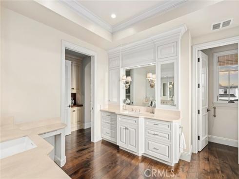 213  Jasmine  , Corona del Mar, CA