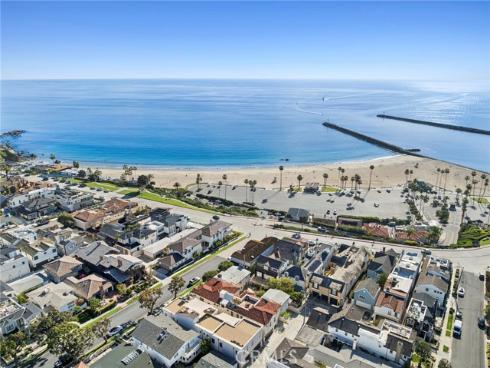 213  Jasmine  , Corona del Mar, CA