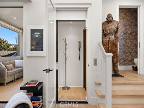 711  Marigold  1-2 , Corona del Mar, CA