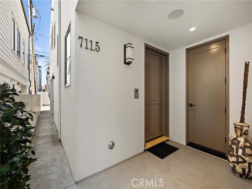 711  Marigold  , Corona del Mar, CA