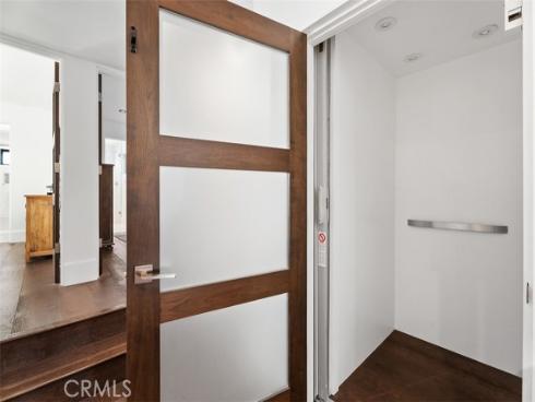 605  Marigold   Avenue, Corona del Mar, CA