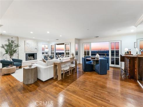 2727  Ocean   Boulevard, Corona del Mar, CA