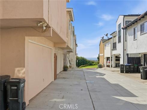 429 Carnation Avenue, Corona del Mar, CA