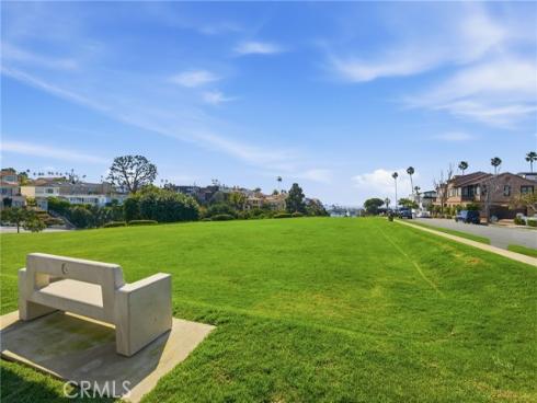429 Carnation Avenue, Corona del Mar, CA