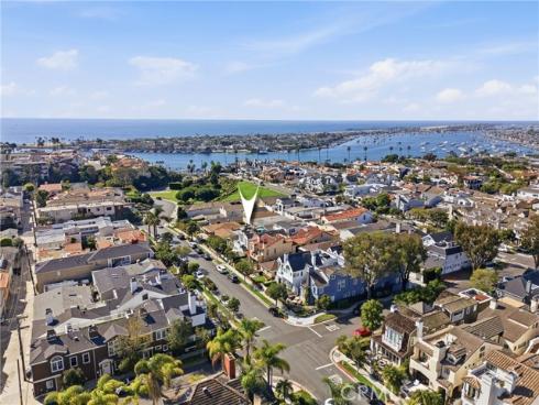 429 Carnation Avenue, Corona del Mar, CA