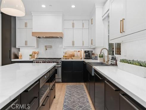 701  Poinsettia   Avenue, Corona del Mar, CA