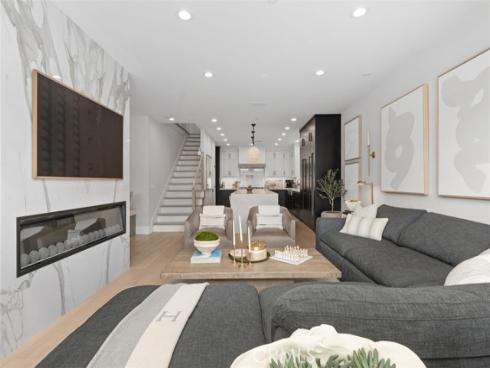 701  Poinsettia   Avenue, Corona del Mar, CA