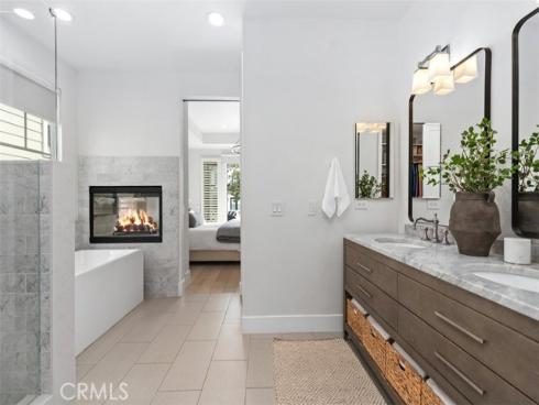 701  Poinsettia   Avenue, Corona del Mar, CA