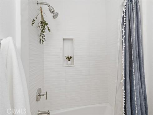 701  Poinsettia   Avenue, Corona del Mar, CA