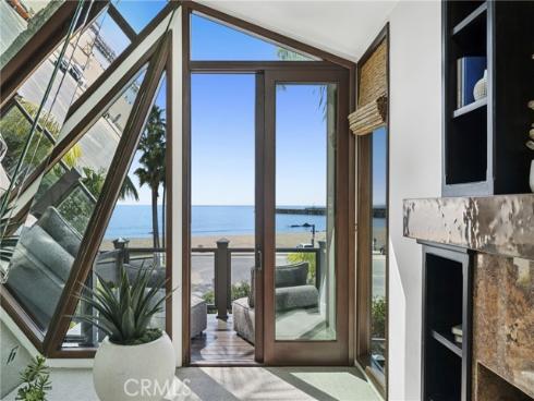 3150  Breakers  , Corona del Mar, CA