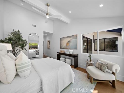 37  Beachcomber  , Corona del Mar, CA