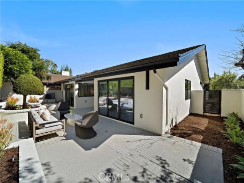 37  Beachcomber  , Corona del Mar, CA