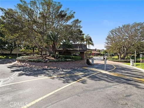 37  Beachcomber  , Corona del Mar, CA