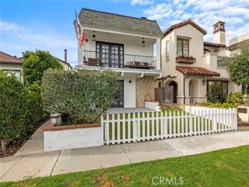 603  Begonia  , Corona del Mar, CA