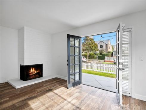 603  Begonia  , Corona del Mar, CA