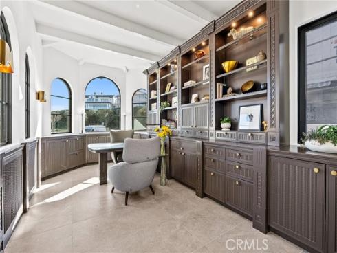 17  Muir Beach  , Corona del Mar, CA