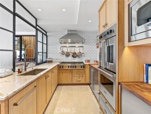 17  Muir Beach  , Corona del Mar, CA