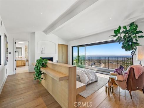 17  Muir Beach  , Corona del Mar, CA