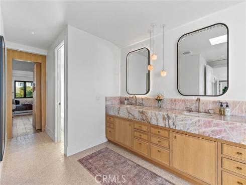 17  Muir Beach  , Corona del Mar, CA