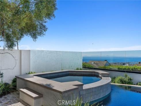 17  Muir Beach  , Corona del Mar, CA