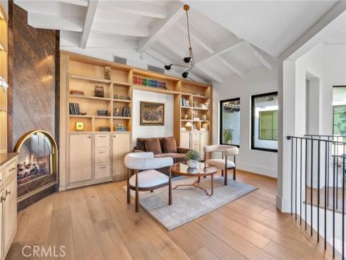 17  Muir Beach  , Corona del Mar, CA