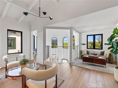 17  Muir Beach  , Corona del Mar, CA