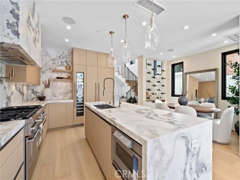 612  Begonia  , Corona del Mar, CA