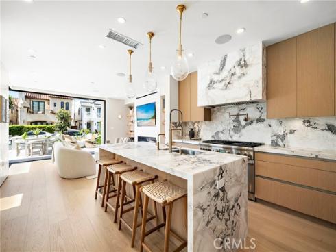 612  Begonia  , Corona del Mar, CA