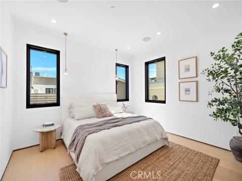 612  Begonia  1-2 , Corona del Mar, CA