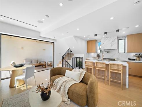 612  Begonia  1-2 , Corona del Mar, CA