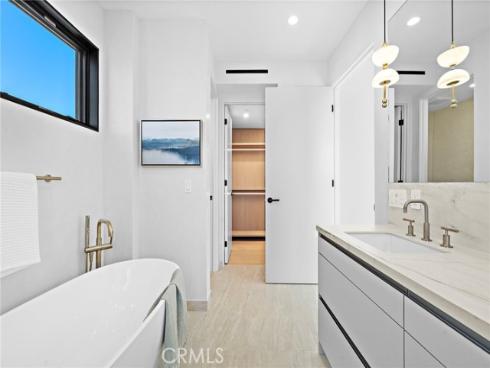 612  Begonia  , Corona del Mar, CA