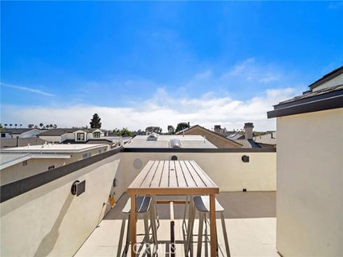 612  Begonia  , Corona del Mar, CA