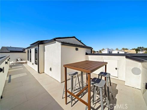 612  Begonia  , Corona del Mar, CA