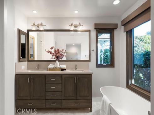 453  Seaward   Road, Corona del Mar, CA