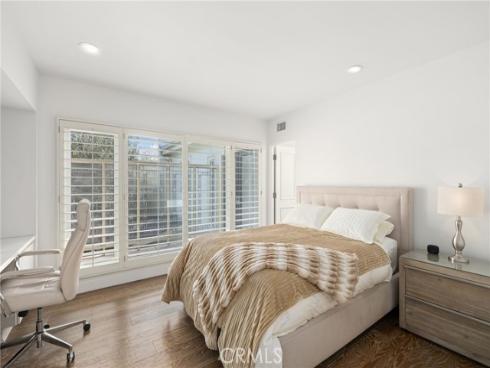 1241  Bayside  , Corona del Mar, CA