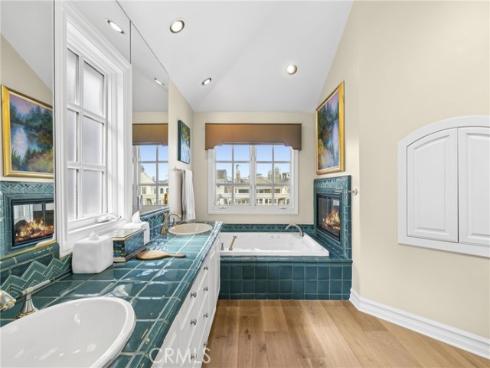 304  Marigold  , Corona del Mar, CA