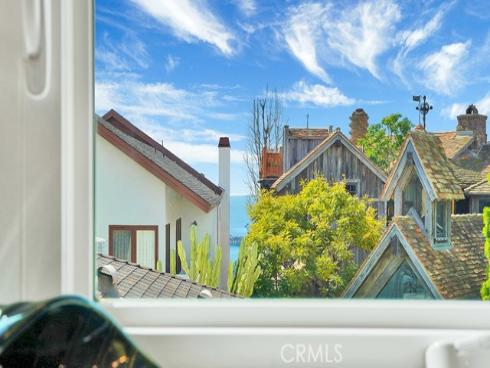 213  Marguerite  , Corona del Mar, CA