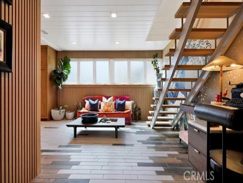 213  Marguerite  , Corona del Mar, CA