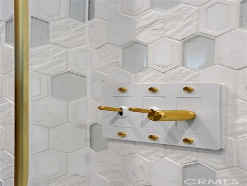 213  Marguerite  , Corona del Mar, CA