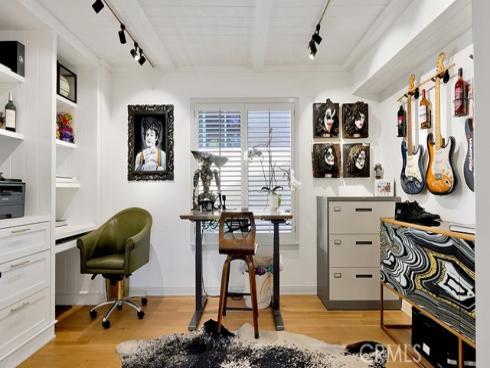 213  Marguerite  , Corona del Mar, CA