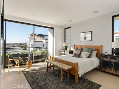 220  Carnation   Avenue, Corona del Mar, CA