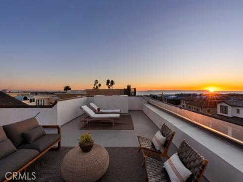 220  Carnation   Avenue, Corona del Mar, CA