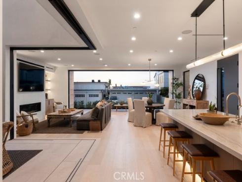 220  Carnation   Avenue, Corona del Mar, CA