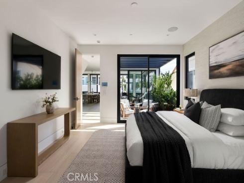 2501  Seaview   Avenue, Corona del Mar, CA