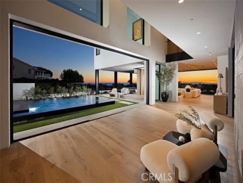 53  Montecito  , Corona del Mar, CA