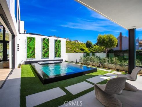 53  Montecito  , Corona del Mar, CA